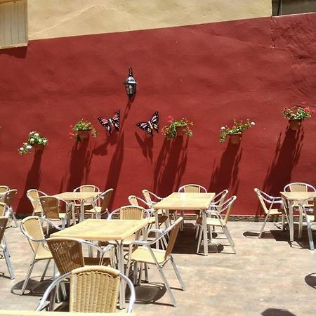 Hostal Restaurante Morote Cano Lezuza Exterior photo